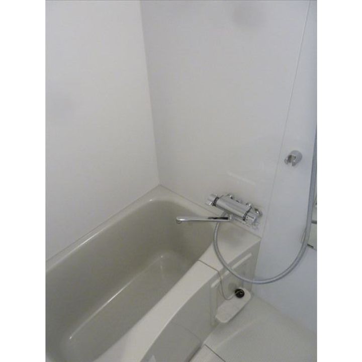 LEGALAND都立大学IIの風呂