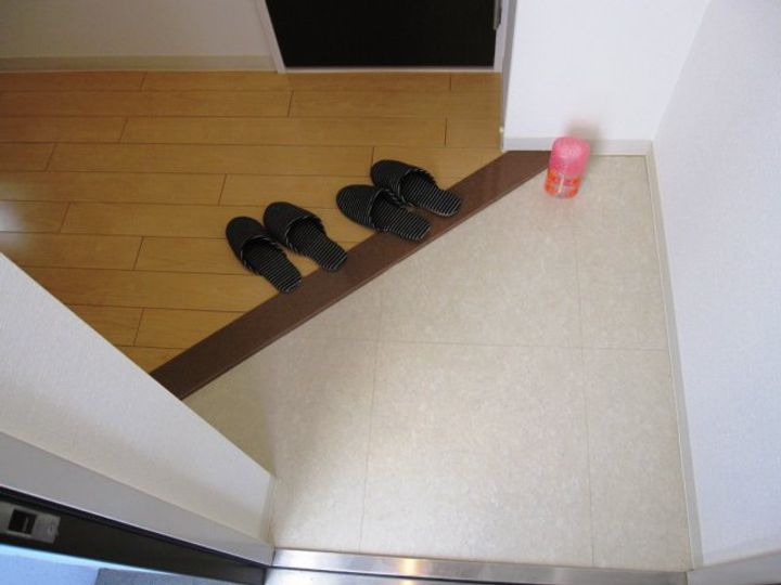 大阪府高槻市富田町3(マンション)の賃貸物件の玄関