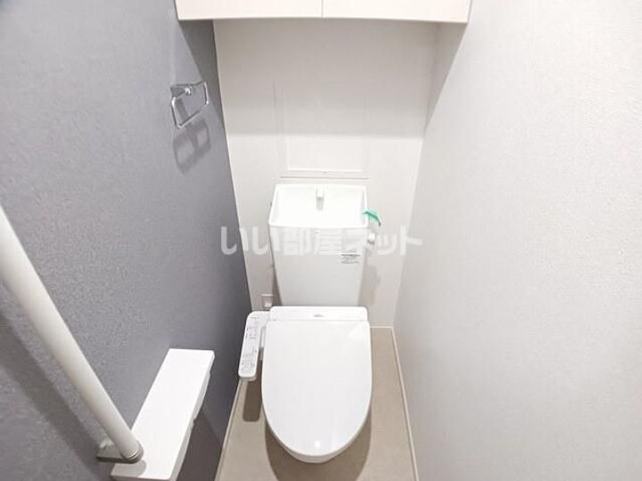 アルバ 涼の内装