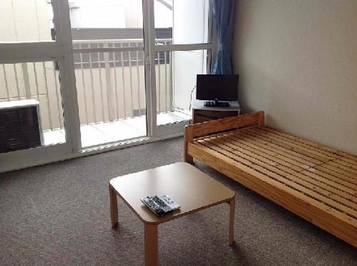 レオパレスシャルムの居間