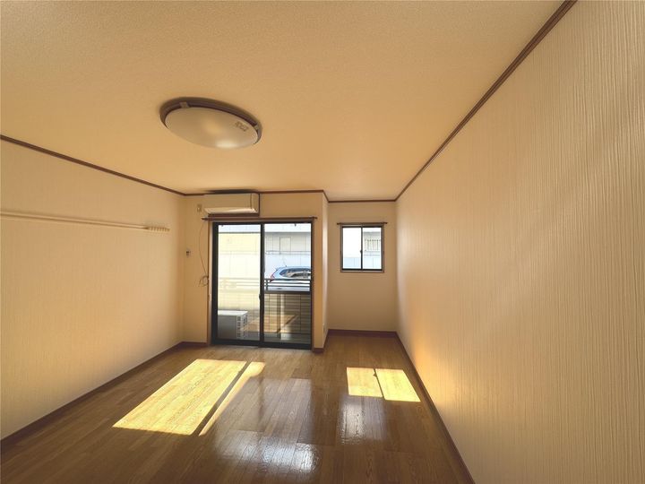 パロスおじまの居間