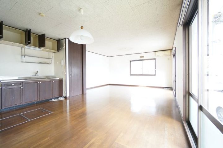 千葉県千葉市中央区都町6(一戸建)の賃貸物件の居間