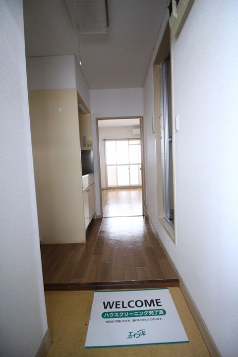 サンハイツ仲田の玄関