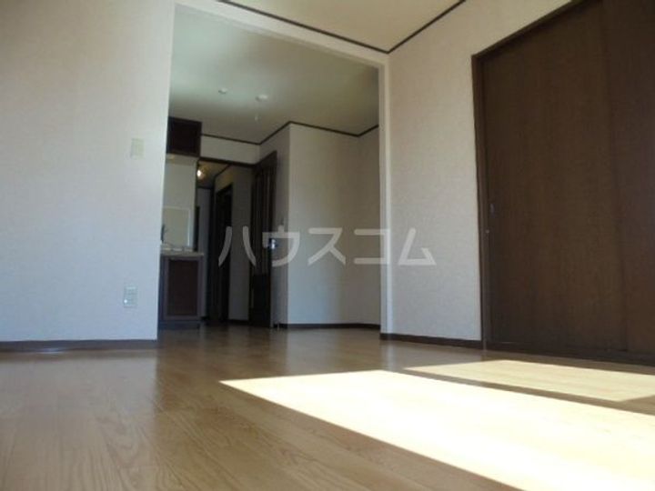 グランハイム大塚A・B棟の居間