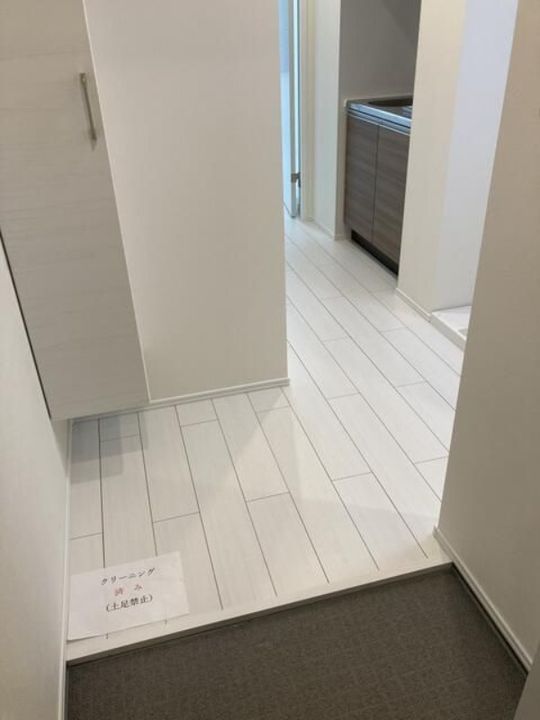 スカイテラス西日暮里の玄関