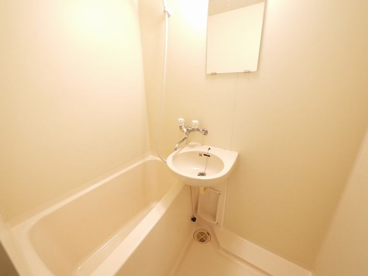 コート宮脇IVの風呂