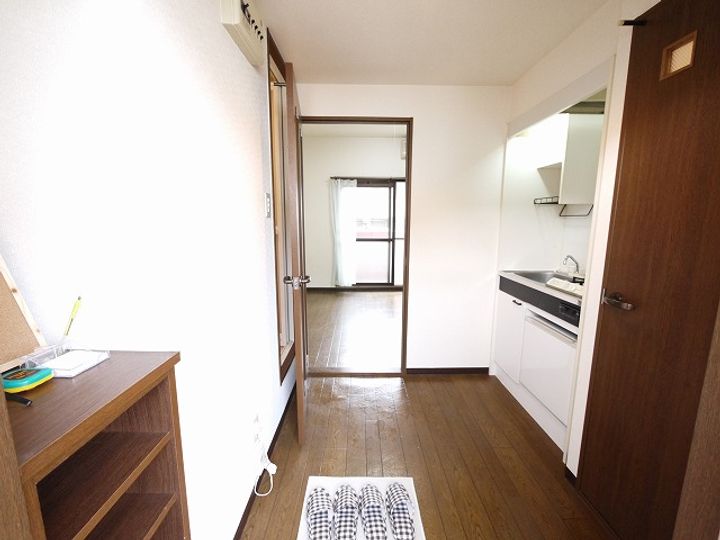 コート宮脇IVの玄関