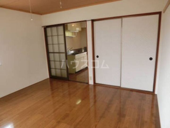 ライトハウス Iの居間