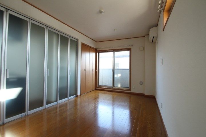 ドミナント竜ヶ崎の居間