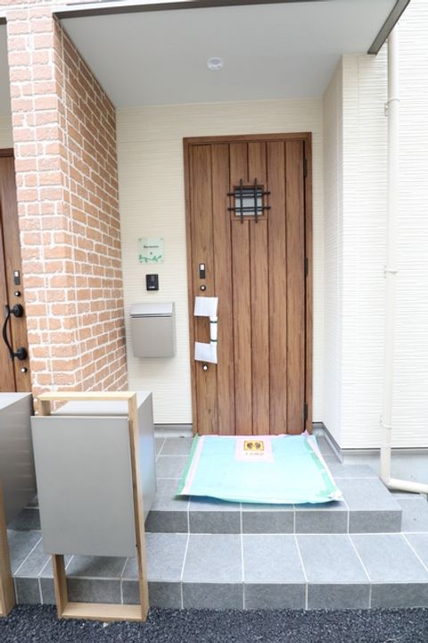 埼玉県蓮田市西新宿6(一戸建)の賃貸物件の玄関