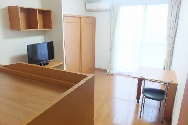 レオパレスシーバーの居間
