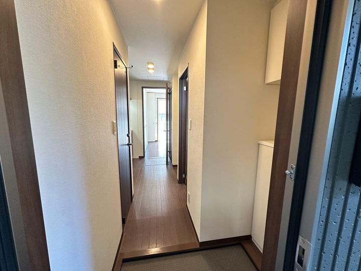 アーバン上大川前の玄関