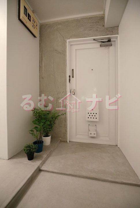 野間ハイツの玄関