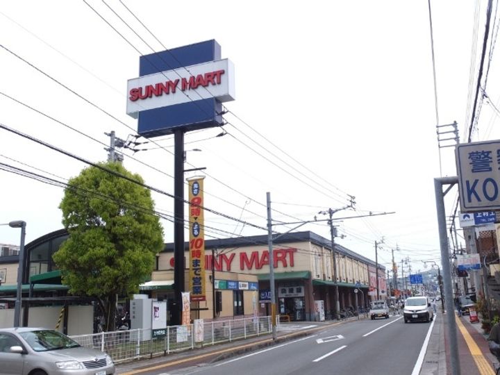 プロムナード万々の周辺