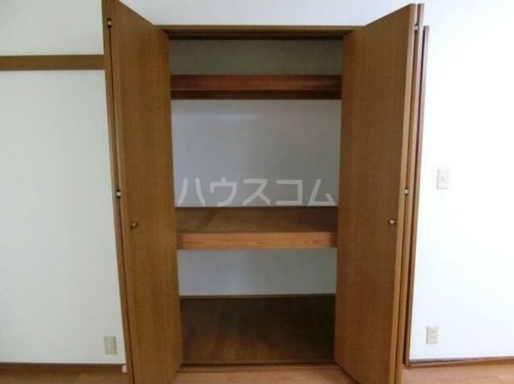 金井荘の内装