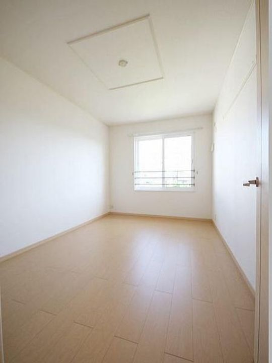 マーベラス横尾の内装