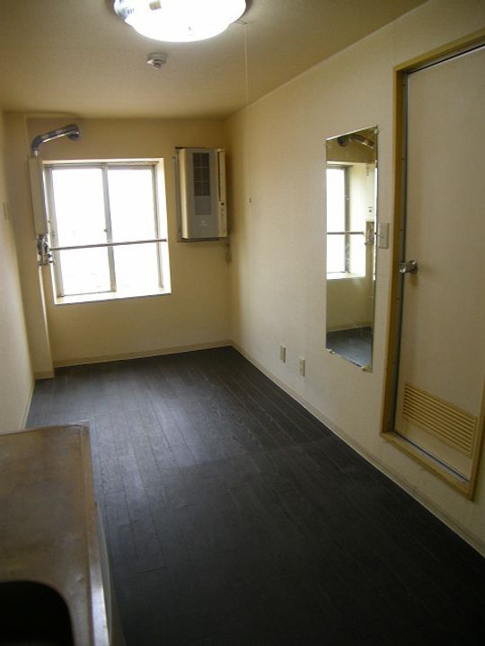 ラパンジール都島の居間