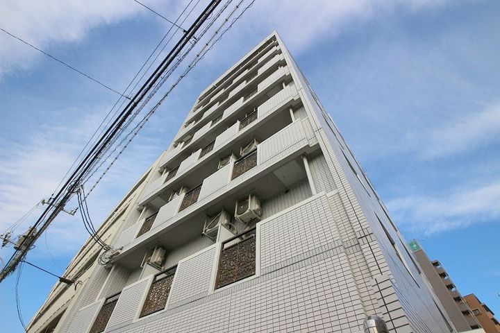 サンリバー新宅の外観