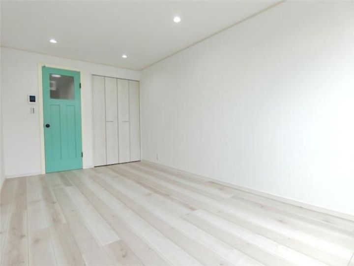 神奈川県横浜市旭区鶴ケ峰1(アパート)の賃貸物件の居間