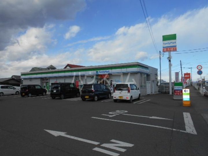 セレソローサBの周辺