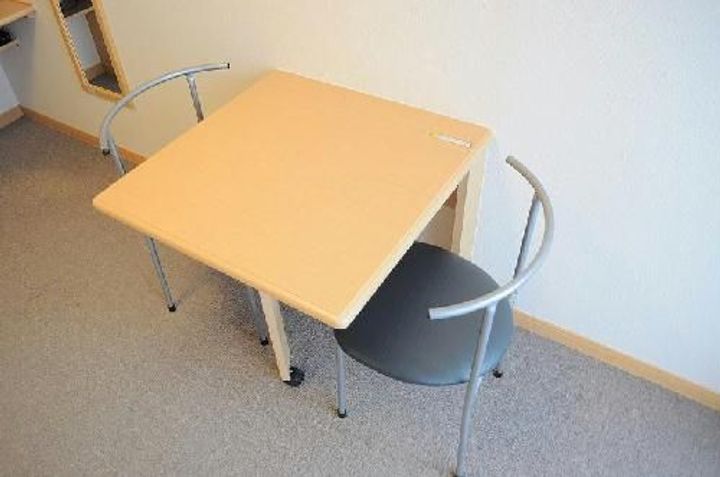 レオパレスペニーレインの居間