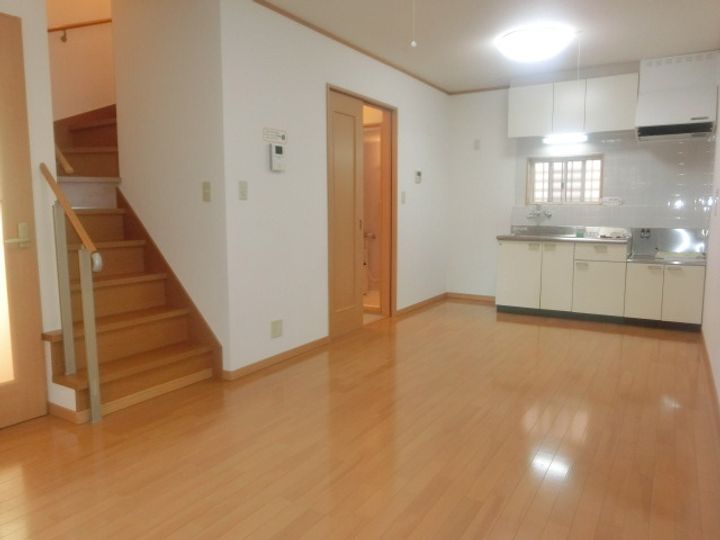 千葉県市川市南大野2(一戸建)の賃貸物件の居間