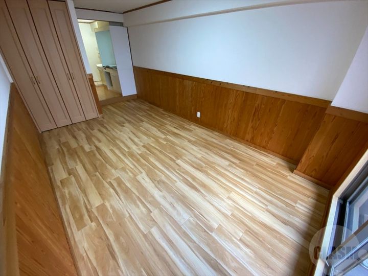 大阪府吹田市南高浜町(マンション)の賃貸物件の居間