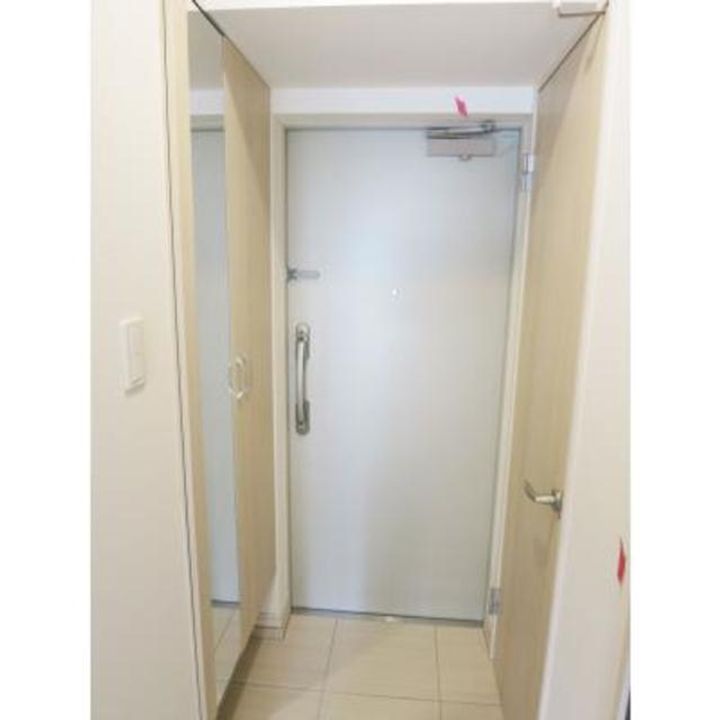 クレール日本橋の玄関