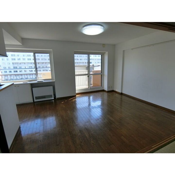 ダイアパレス麻生第2の居間