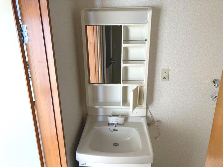 イガリビルの内装