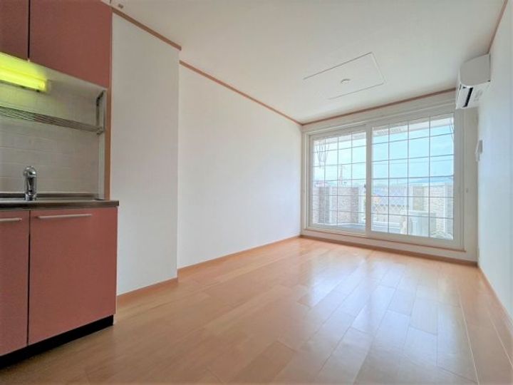 ライフコート鏡Aの居間