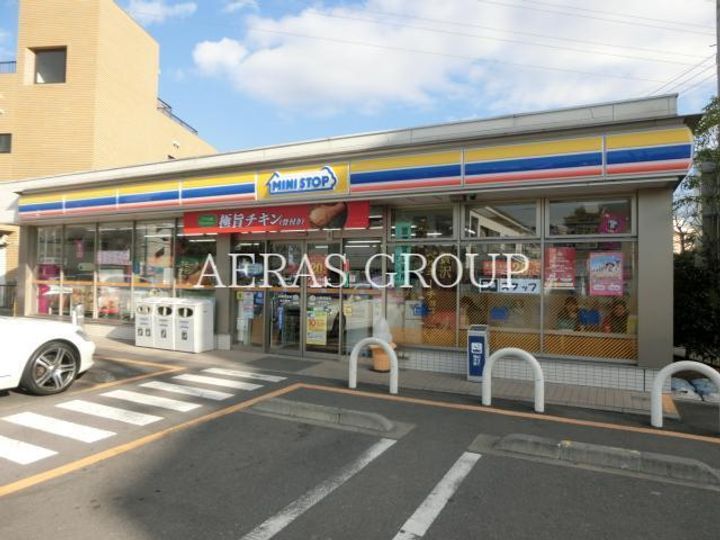 三栄コーポの周辺