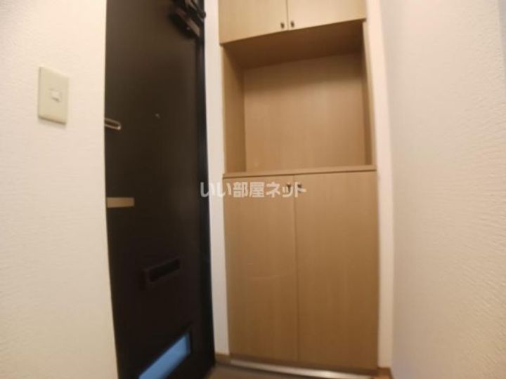 ウィンディアヒルズの玄関