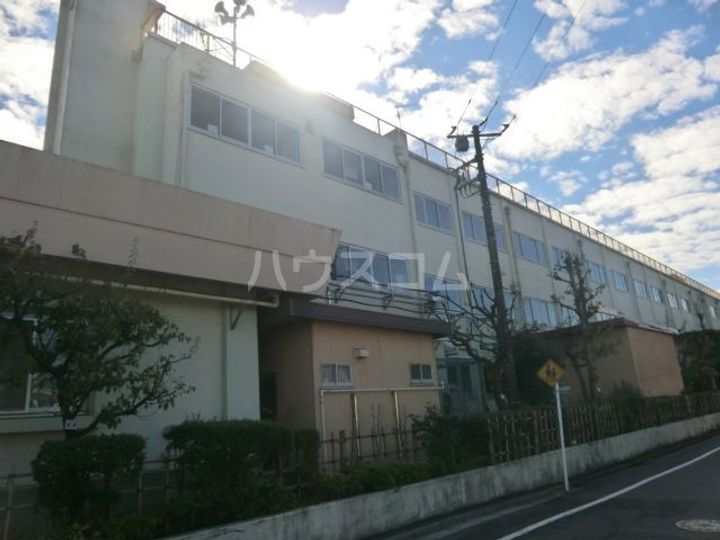 レイオーバー金町の周辺