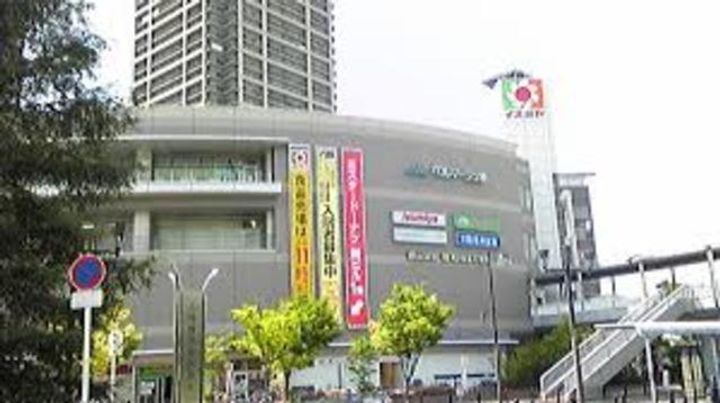 セイクレッドの周辺