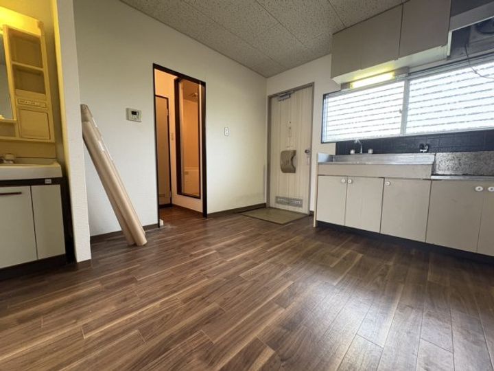 大阪府高槻市富田町6(アパート)の賃貸物件の居間