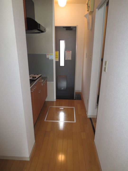 広瀬川ハイムAの玄関