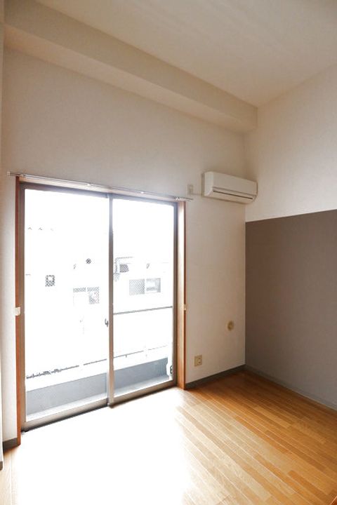 ハイツ市川の居間