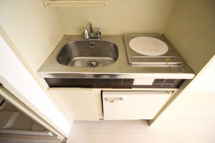 メゾン朝日 八戸ノ里のキッチン