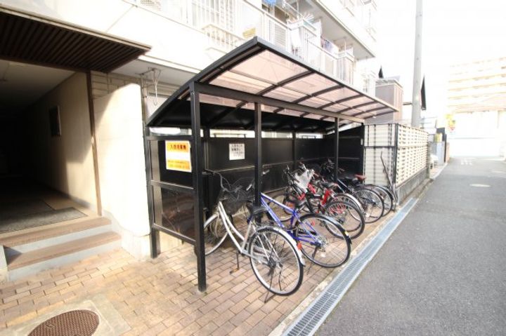 メゾン朝日 八戸ノ里の地図