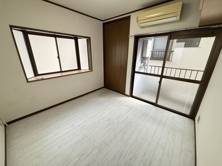 コーポフクダの居間