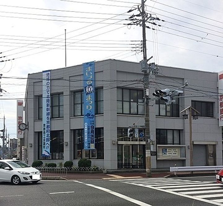ユーミーセレーノの周辺