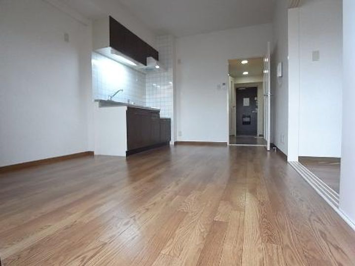 ヴェルジュール21の居間