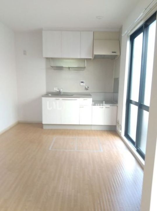 和歌山県和歌山市野崎(アパート)の賃貸物件の居間