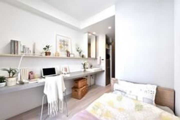 コムレジ赤羽 学生棟の居間