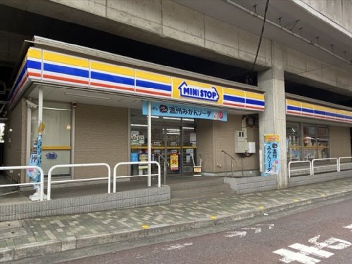 コムレジ赤羽 学生棟の周辺