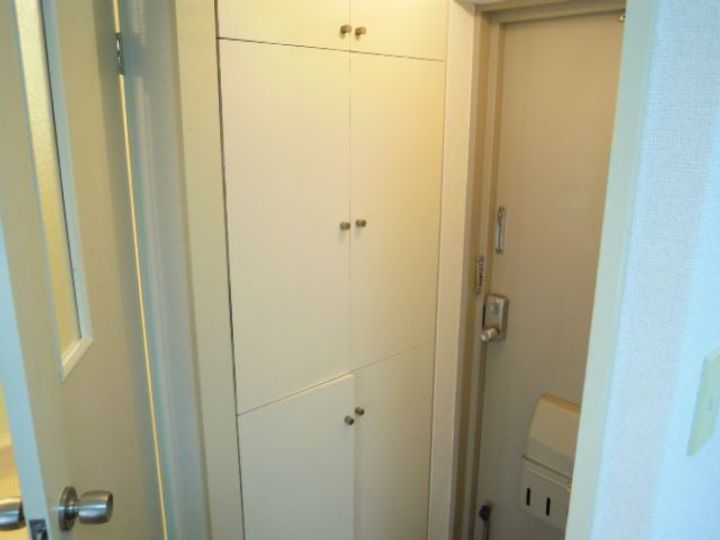 菊屋マンションの玄関