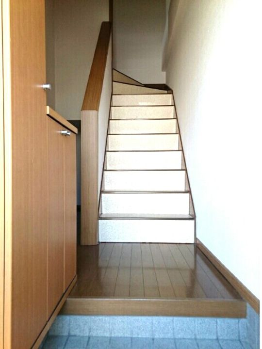 広島県福山市新涯町6(アパート)の賃貸物件の玄関