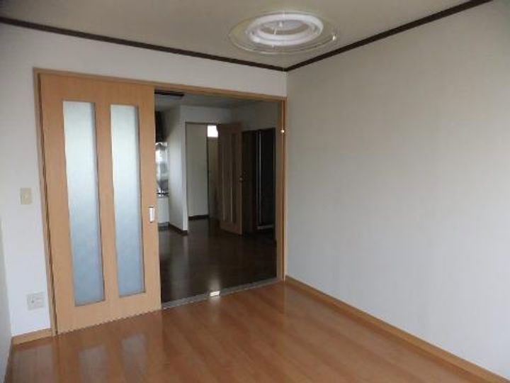 メゾン田村の居間