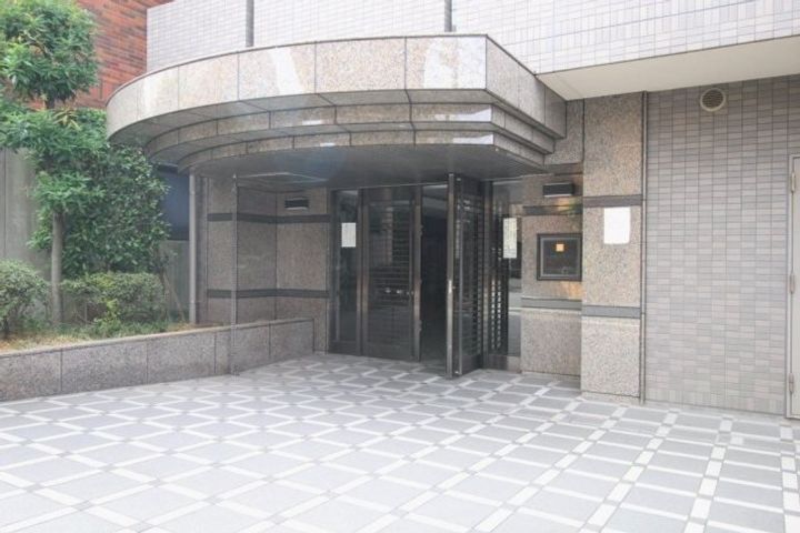 東京都新宿区早稲田鶴巻町(マンション)の賃貸物件の地図